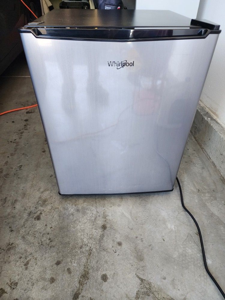 Whirlpool Mini Fridge