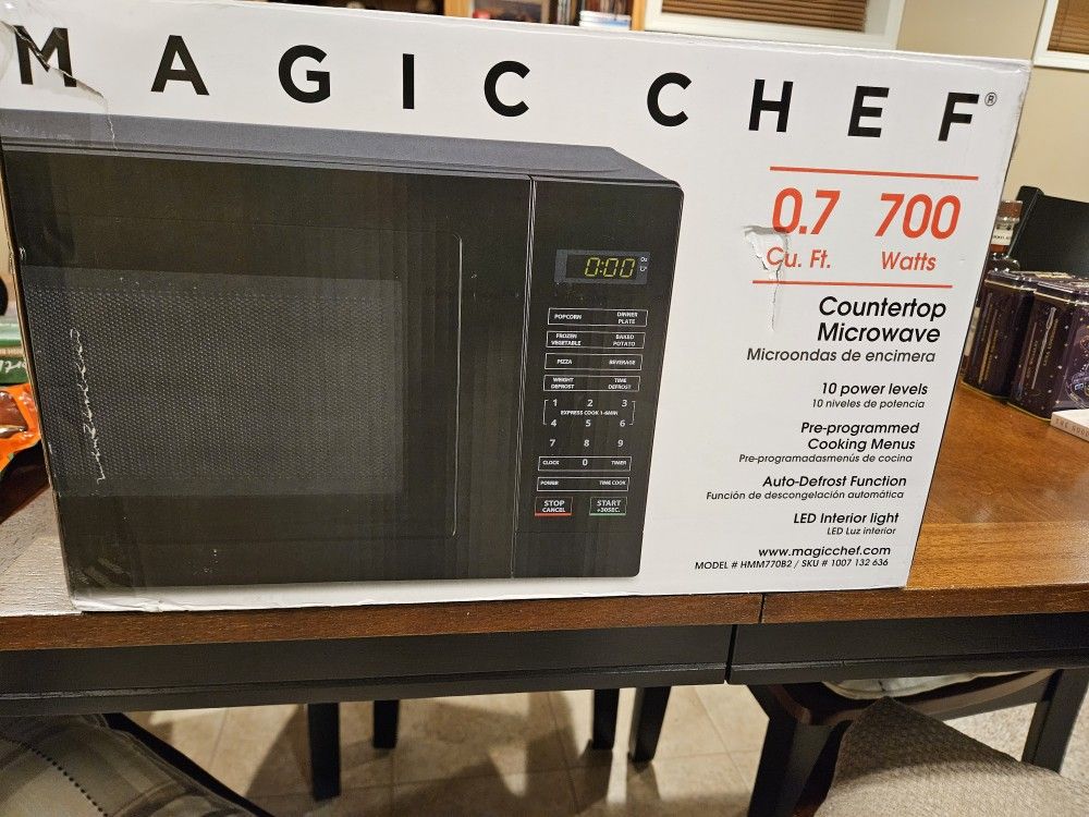 Magic Chef Countertop Microwave
