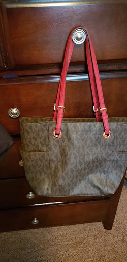 Michael Kors purse