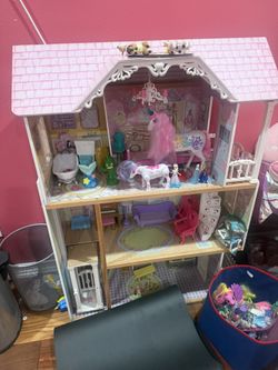 Doll House
