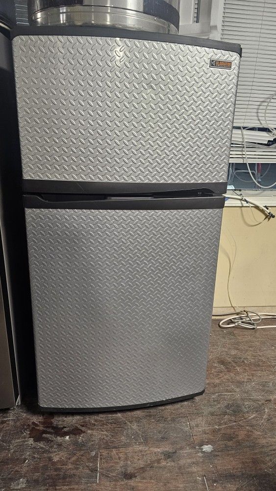 Freezer Work Great Have Warranty Available