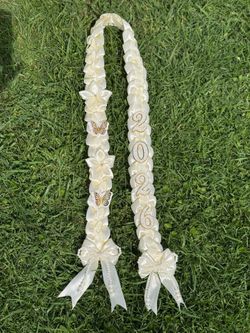 Graduation lei