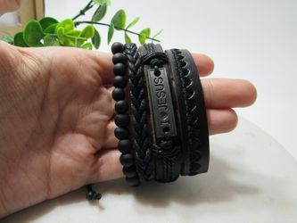 Adjustable Size up to 9.5inc Multilayer Leather Bracelet (Set of 4), I love Jesus