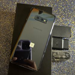 Samsung Galaxy S10e, 128Gb, Unlocked For Any Company, Excellent condition
