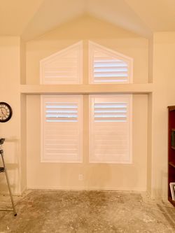 Plantation Shutters- FREE ESTIMATES & SAME DAY PRICING, Custom, Real Wood, Window Shutters, Treatments, Coverings. Persianas de Madera.