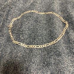 Wide silver chain