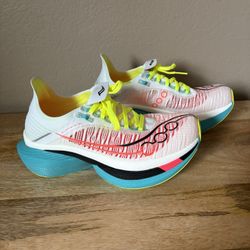 Saucony Endorphin Elite 2 Size Women’s 9/Men’s 7.5