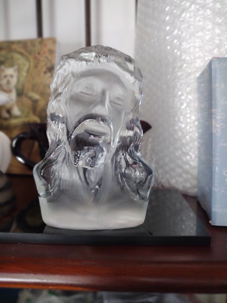 VINTAGE VIKING GLASS JESUS CHRIST BUST FROSTED CLEAR RELIGIOUS STATUE SCULPTURE 
