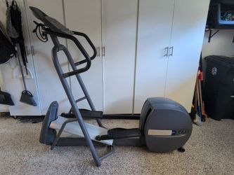 Precor EFX Elliptical Cross Trainer