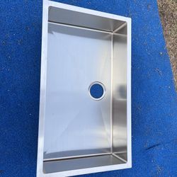 Fregadero 32x19 Con Llave De Agua Color Negro