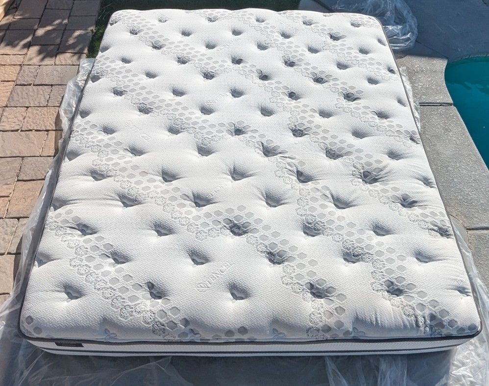 KING Size MATTRESS For Sale for Sale in Palm Springs, CA OfferUp