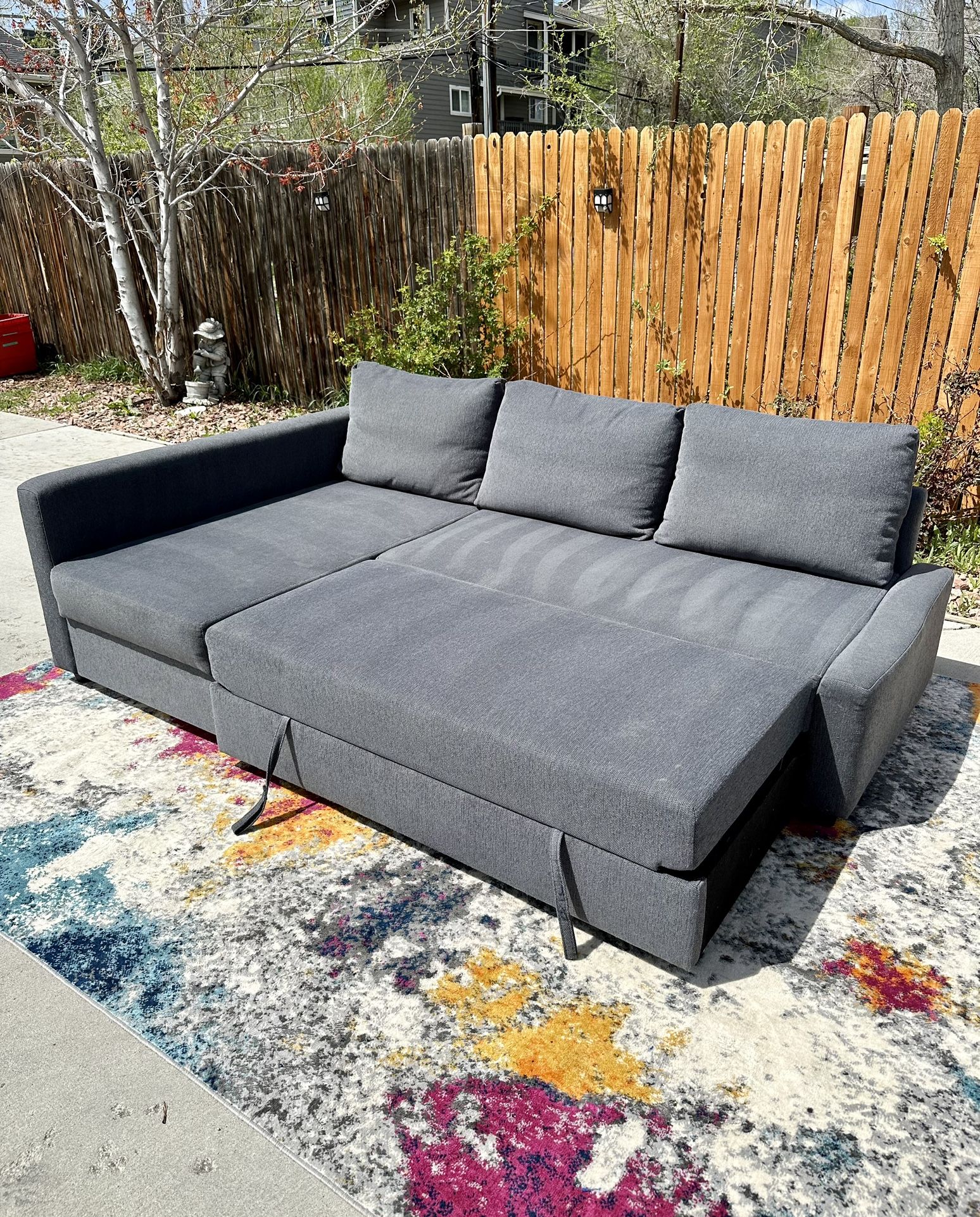 🚚 FREE DELIVERY ! Beautiful Grey Sleeper Pullout Sectional Sofa