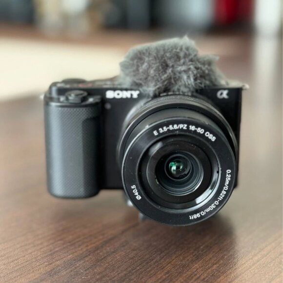 ZVE10 camera