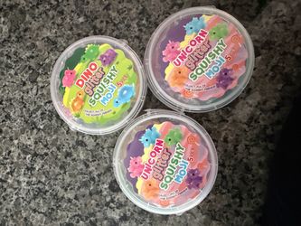 5 pack mini squishy Dino’s and unicorns