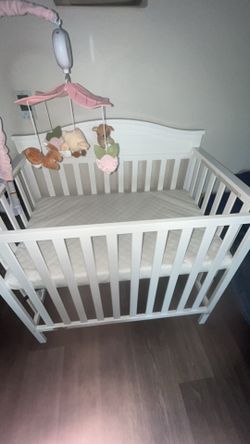 Graco Mini Crib
