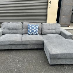 Sectional Couch 