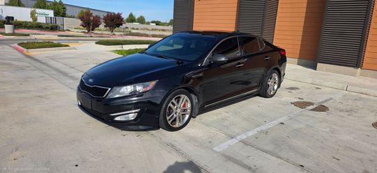 Kia Optima Black 4-Door Sedan