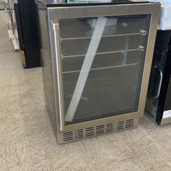 ZLINE 24Inch. 154 Can Beverage Fridge In Stainless Steel - Financing With $10 Down