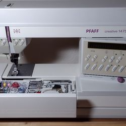 Pfaff Creative 1475 CD Sewing Machine w/ case