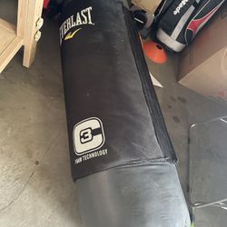 Everlast Boxing Equipment