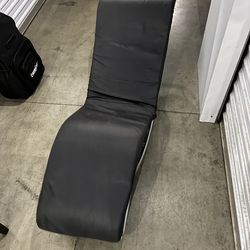 Lounge / Rocking Chair