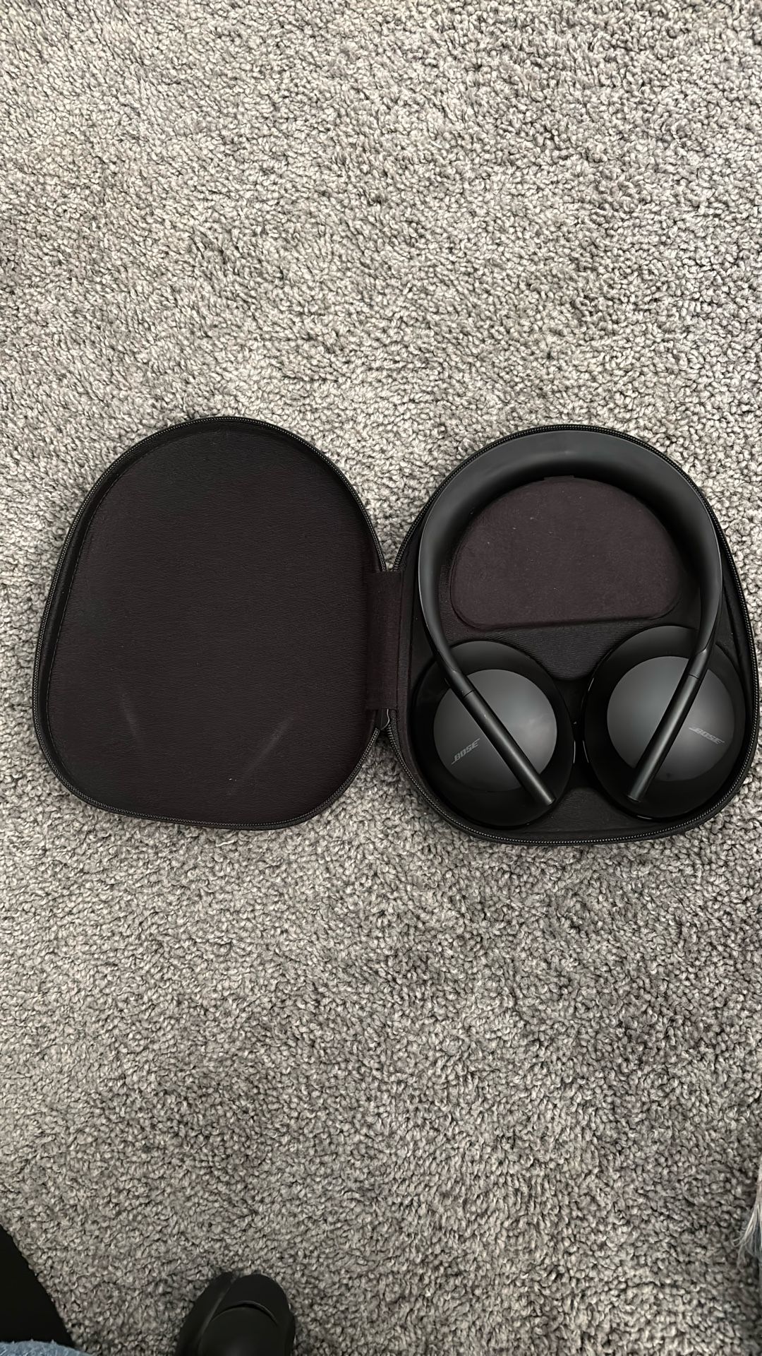 Bose NC 700hp headphones