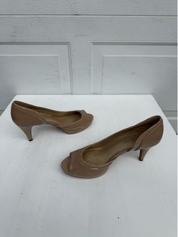 Women's US 8.5 M Bandolino nude color open-toe high-heeled shoes