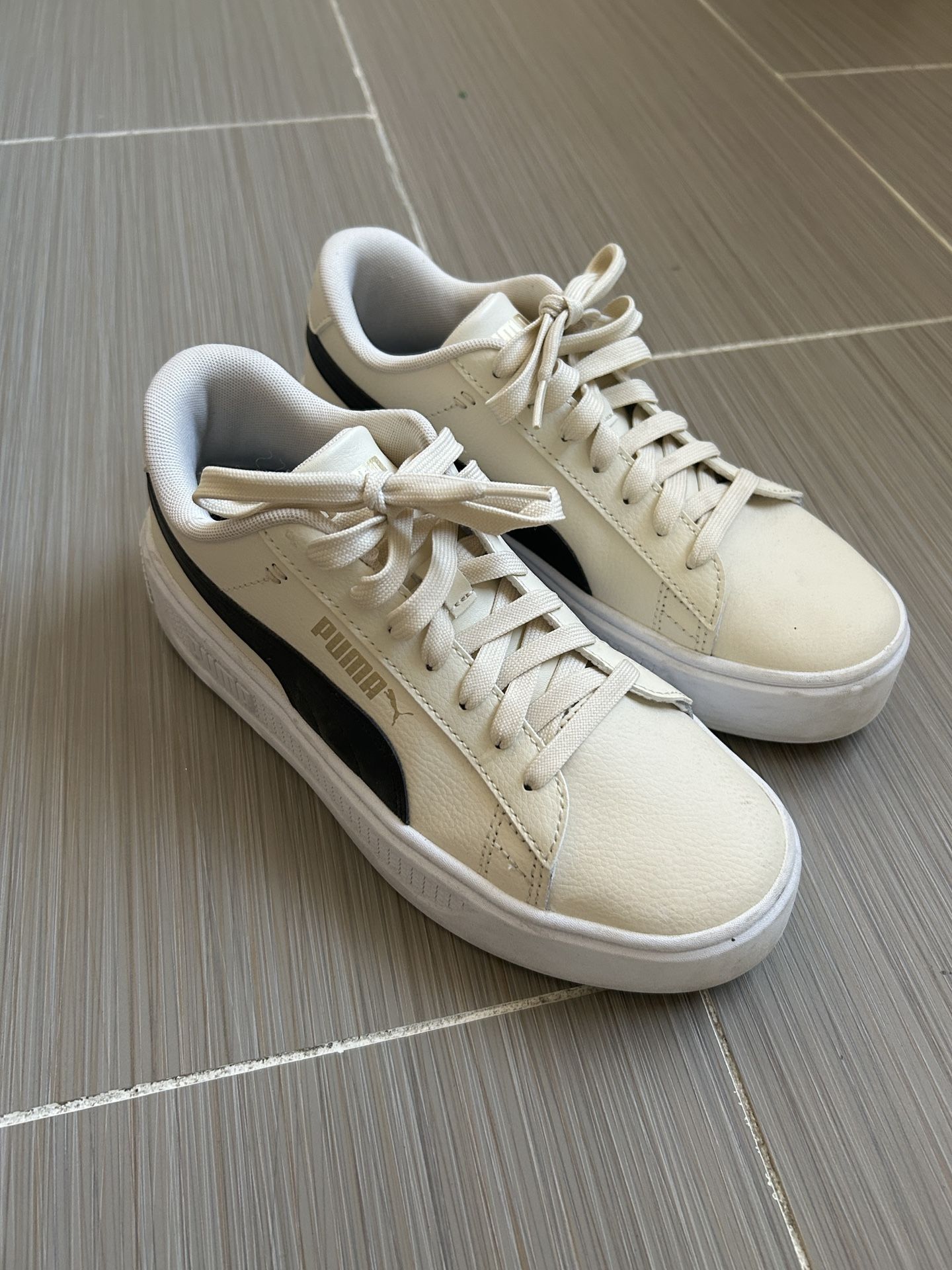 “PUMA” WOMANS SNEAKERS