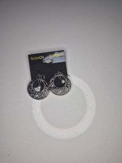 Women's Pre-owned Antique Silver Color Round Dangling Earrings With Gem