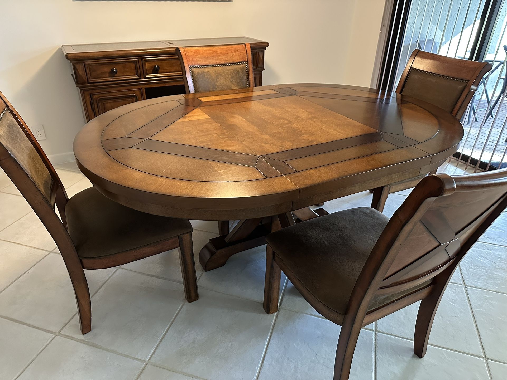 Dining Table And Cardenza for Sale in Boca Raton, FL - OfferUp