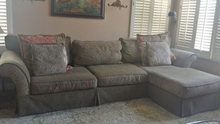 Sectional Couch 🛋
