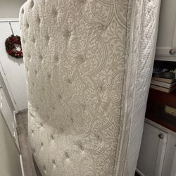 Free Queen Mattress 