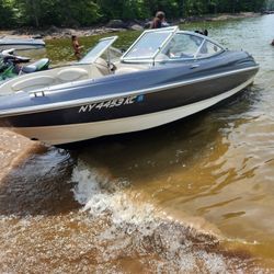 2004 Maxum 1800sr Boat