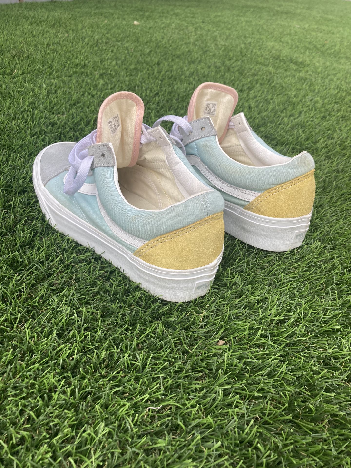 Vans Men 8.0 Women 9.5