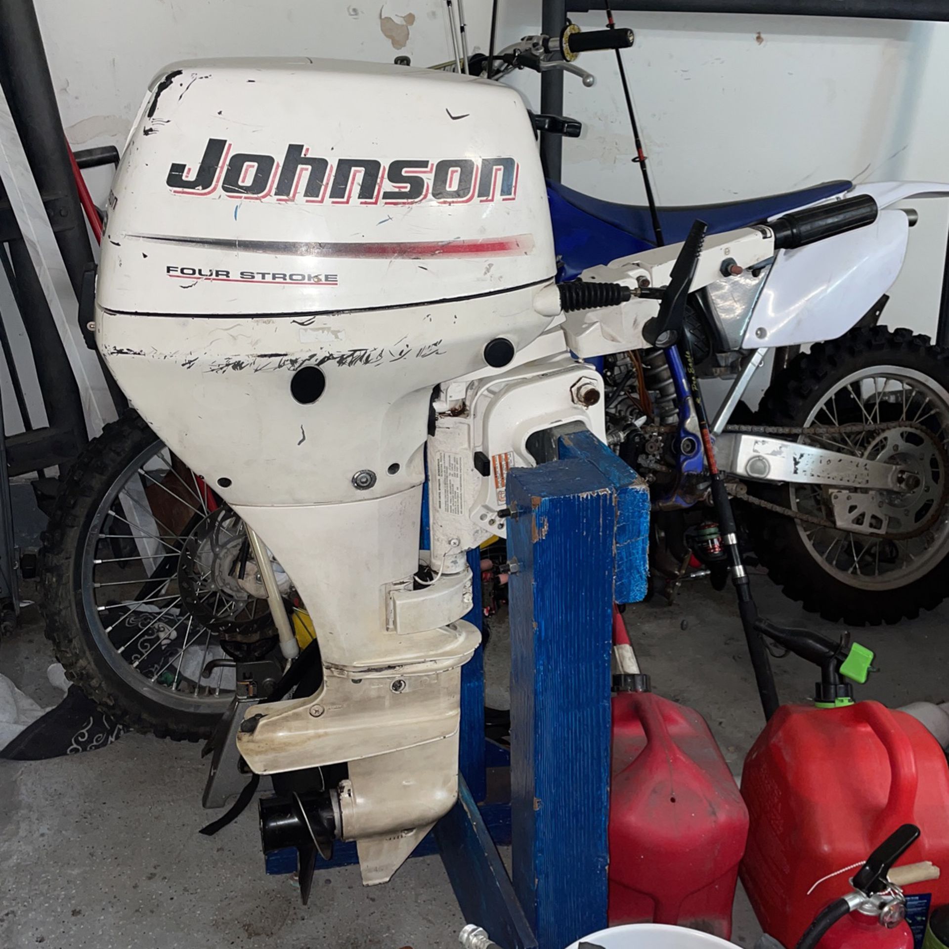 Johnson/Suzuki 9.9hp 4 Stroke Outboard Boat Motor Engine