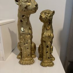 Pair of gold decorative leopards – like new