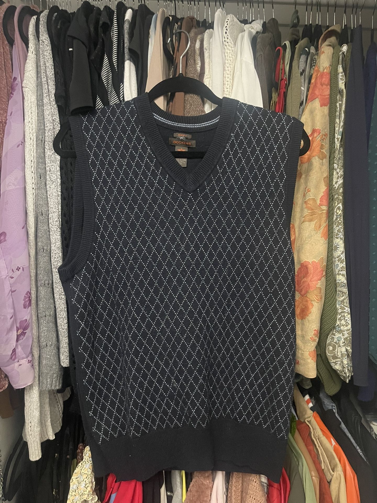 Sweater vest