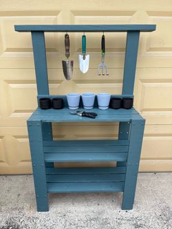 Potting bench