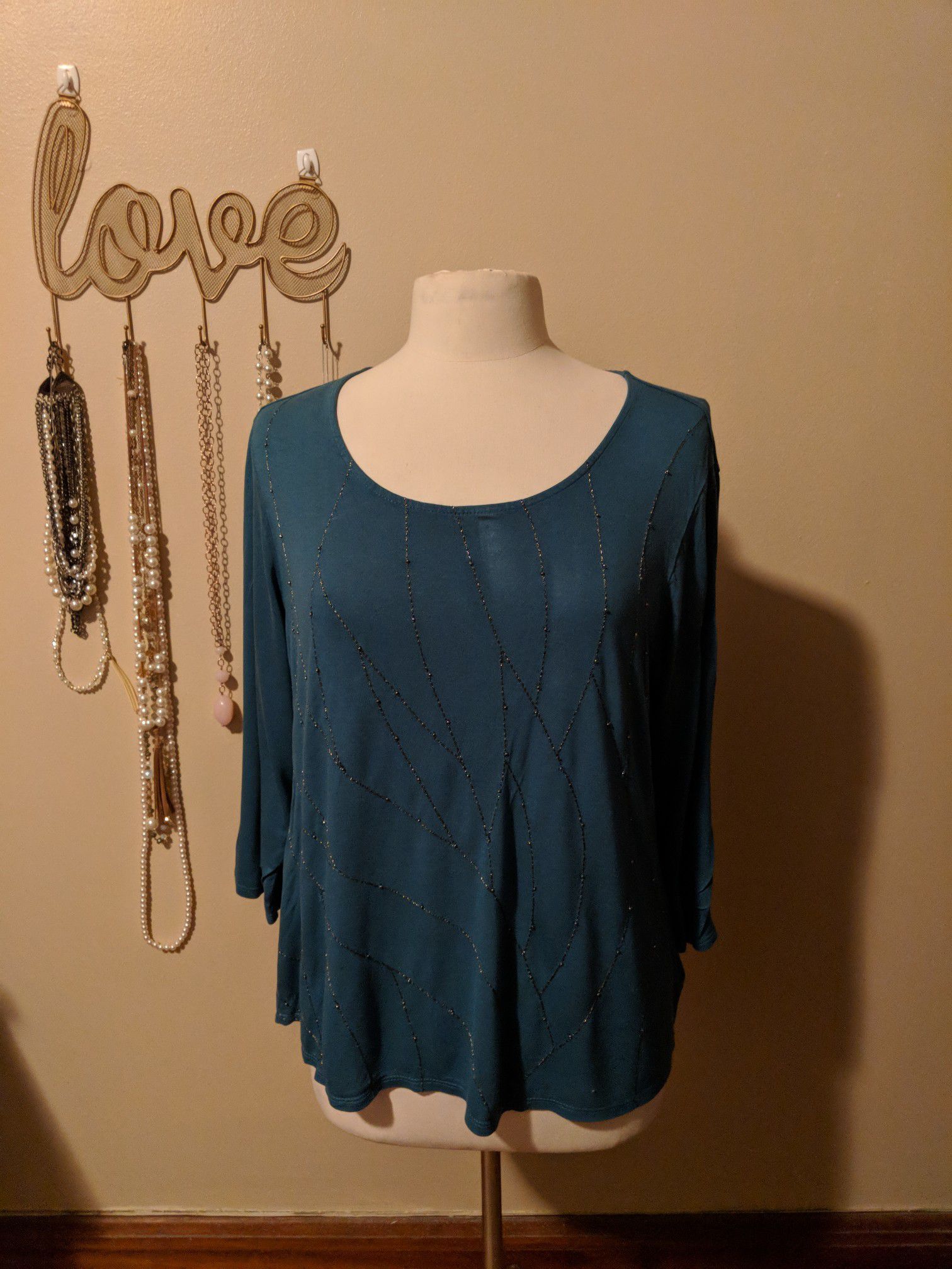 Cold Water Creek XL Top With Detail