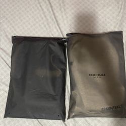 Essential Shorts size Medium