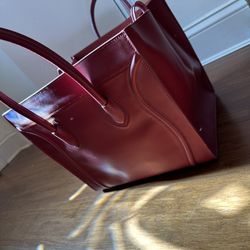 burgandy bag