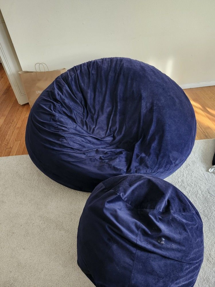 BEAN BAG WITH LEG REST