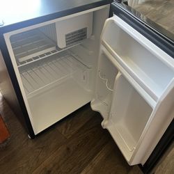 Mini Whirlpool Fridge