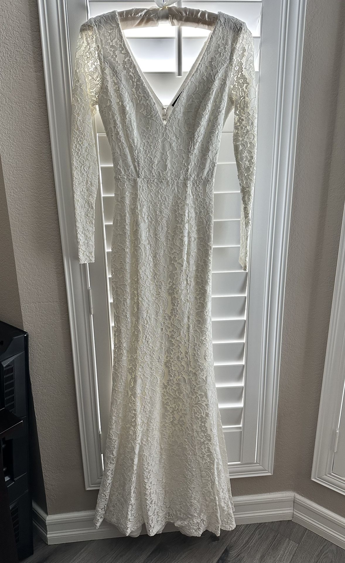 Lulus White Lace Long Sleeve Maxi Dress