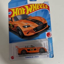 15 Mazda Mx-5 Miata Hotwheel 