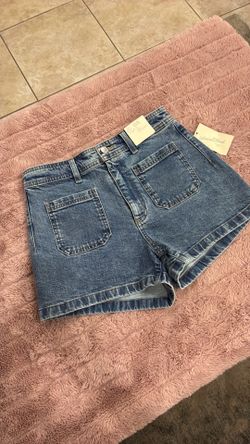 New universal thread denim shorts