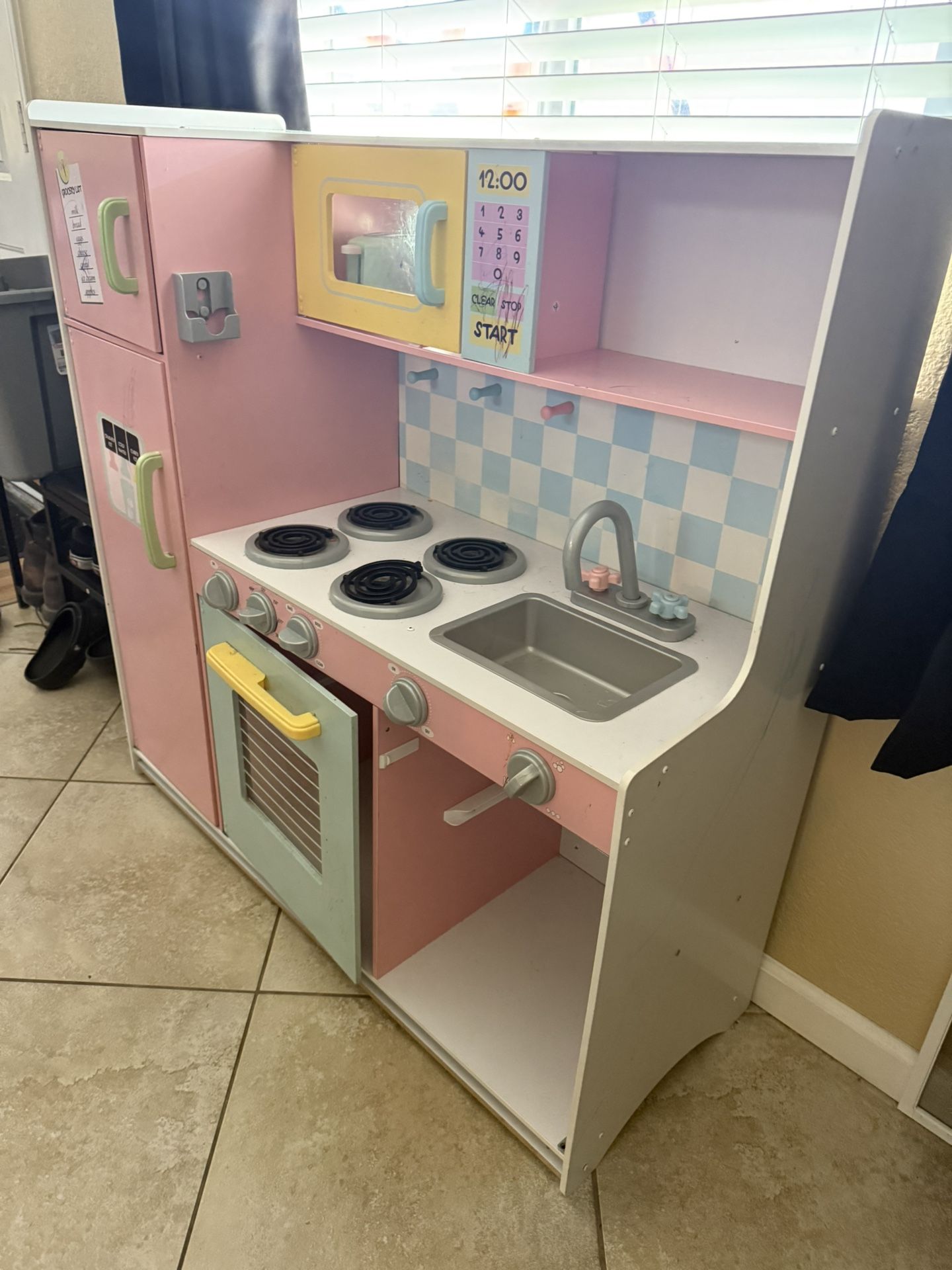 Toddler kitchen