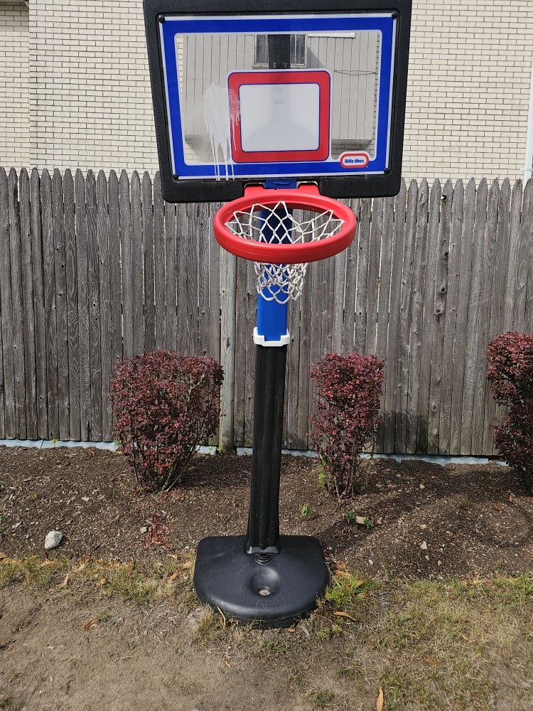 Kids Basketball Hoop