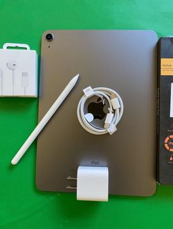 Apple IPad Air 4th Generation (10.9” Liquid Retina/ 2020 Model) 64GB with keyboard case, stylus pen & Accessories (256gb $429)