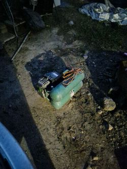 Hitachi air compressor